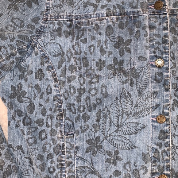 Printed denim jacket - Picture 2 of 5